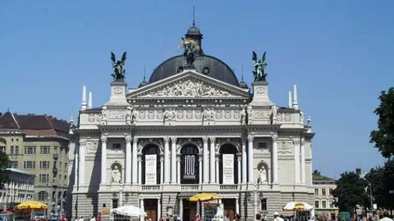 Донецьк підтримує цілісність України, цілісність України, Злиття двох навчальних закладів Львова можуть скасувати. У Львові оцінили збитки через згорівший тралейбус