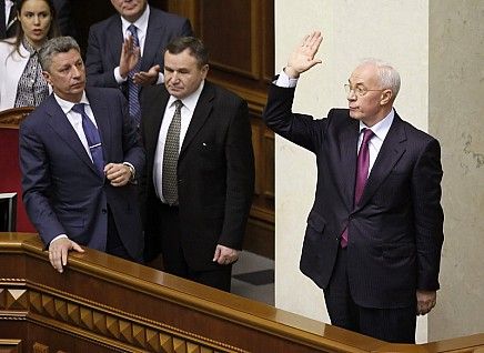 Бюджет Азарова пустили під ніж