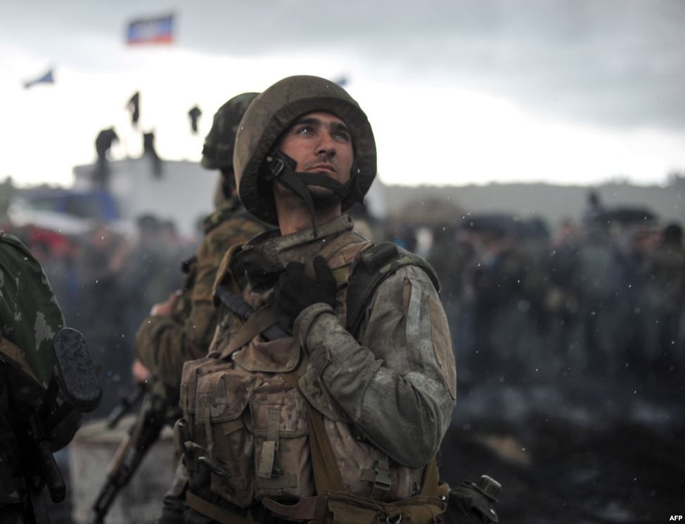Солдати Національної гвардії заблоковані проросійськими активістами на дорозі Краматорськ-Слов'янськ