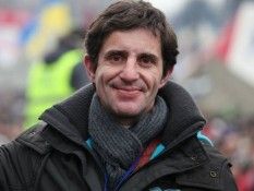 middle_fed0f066a4617534b58b212a15f02577