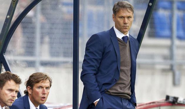 Ван Бастен повертається до роботи з АЗ