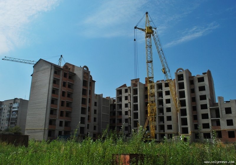 У Львові хлопець випав з п’ятого поверху і загинув