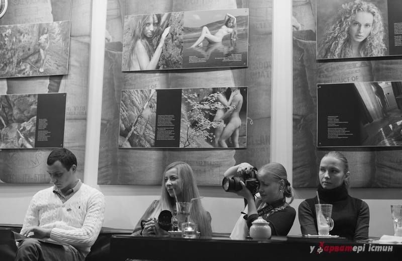 Рівненський фотохудожник показав виставку у стилі ню