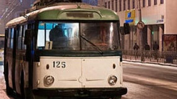 нічний тролейбус