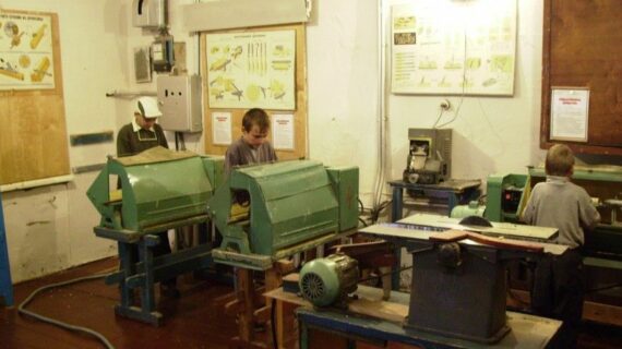 євросоюз переоснащує навчальні заклади