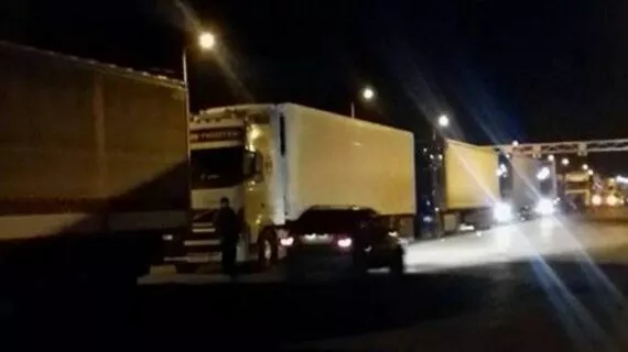 На Буковині митники відпустили 43 російські фури