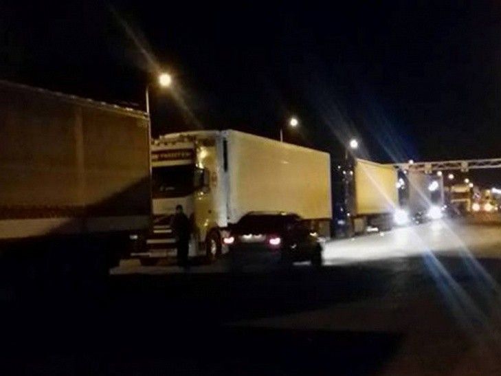 На Буковині митники відпустили 43 російські фури