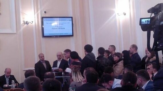 Набережний квартал пікетував міську раду Тернополя