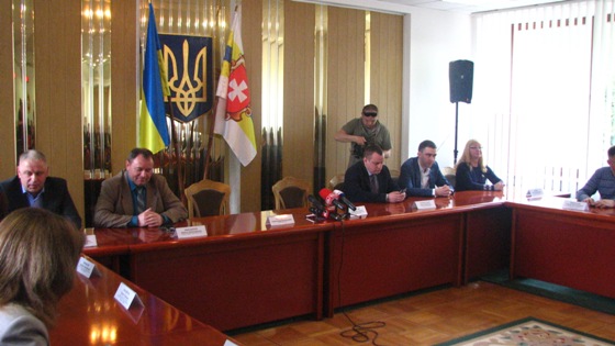 Крісло голови облради