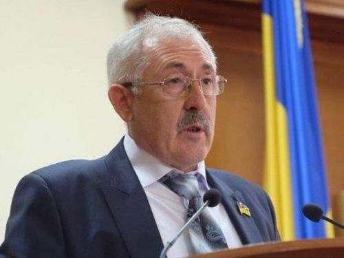 Скільки заробляє керівник Чернівецької області Олександр Фищук? (Інфографіка)