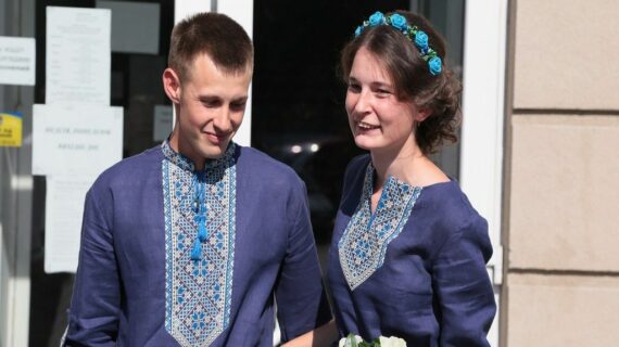 Рівненська активістка вийшла заміж (Фото)