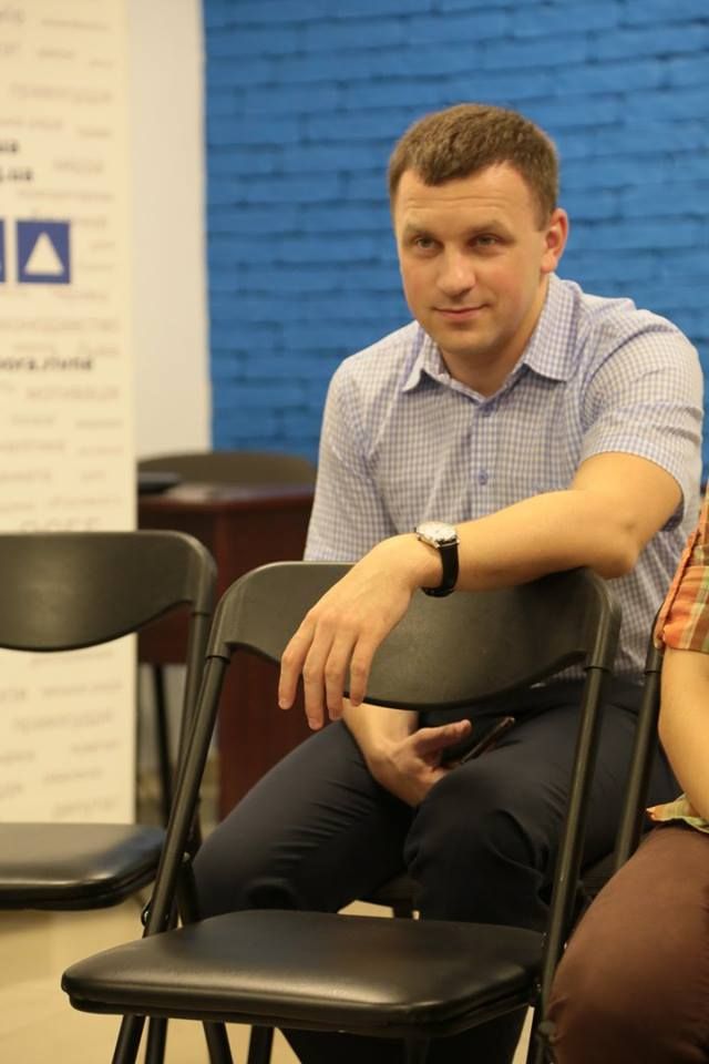 Декан факультету Політико-інформаційного менеджменту Національного університету "Острозька академія"