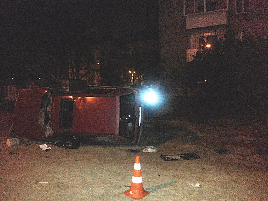 П’яні підлітки втікали на автомобілі від поліції (Фото)