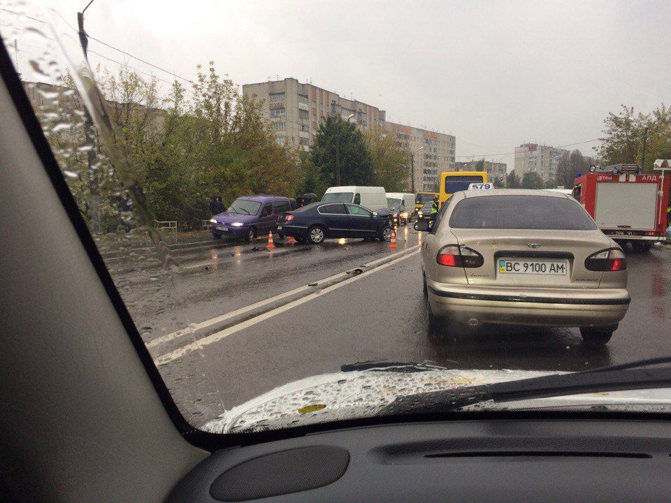 Смертельна аварія на Львівщині: двоє людей загинуло
