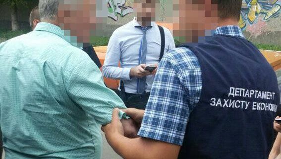 Викладача РДГУ затримали на хабарі під час вступної кампанії