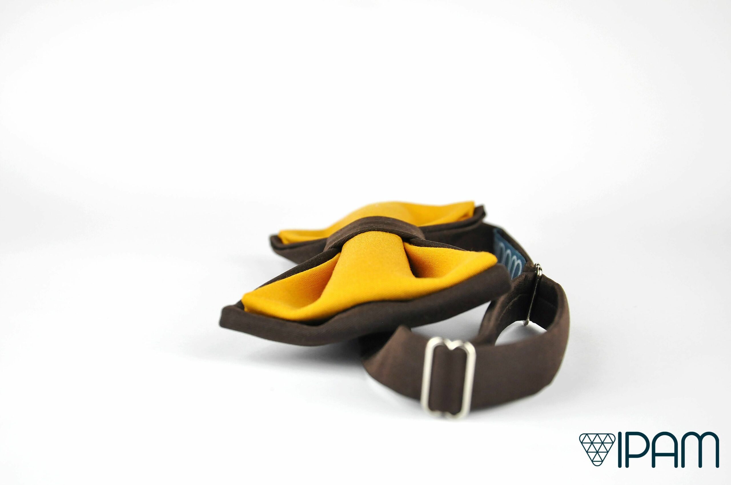 Чому варто надавати перевагу дизайнерським аксесуарам?