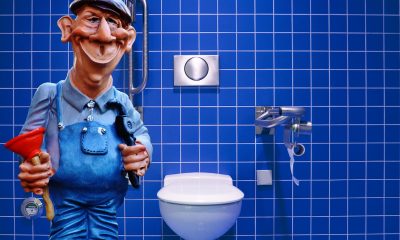 «Туалети в раді під загрозою»: Туалети у приміщенні Львівської ради нікому ремонтувати