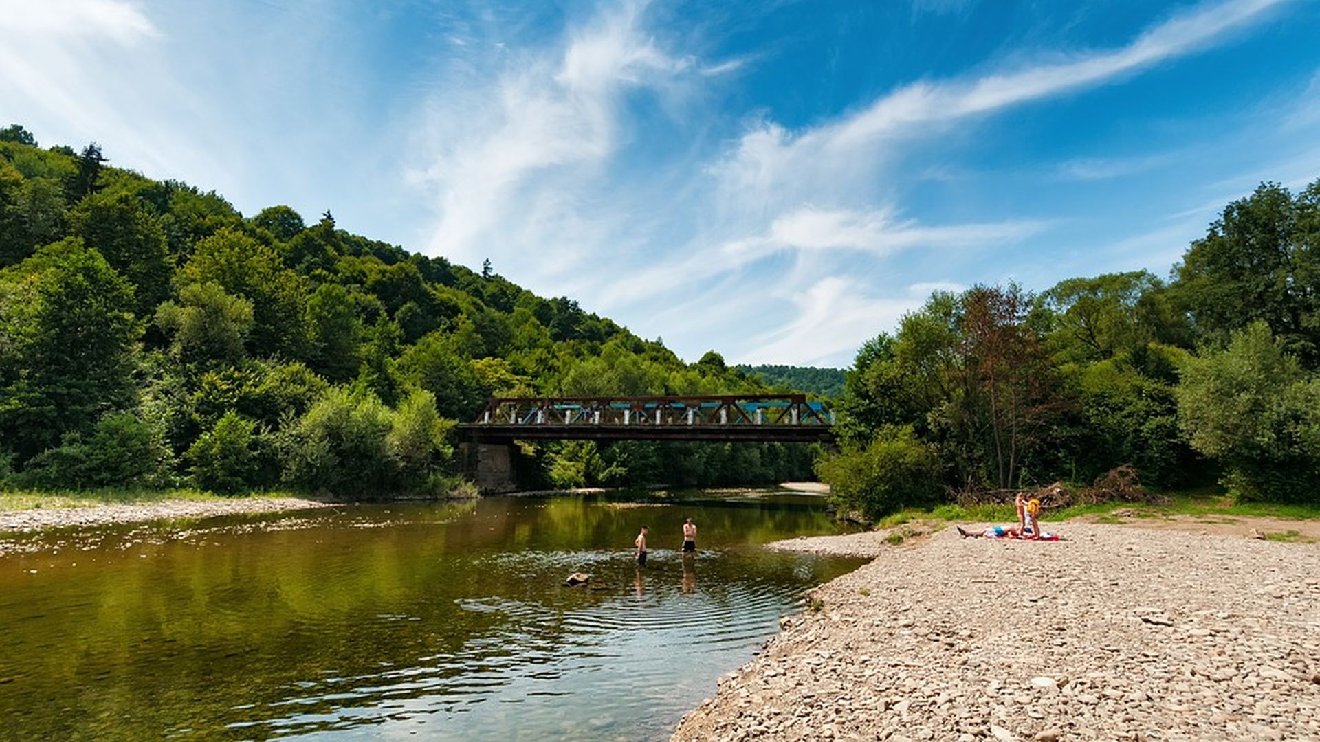 Небезпечні пляжі Закарпаття: де не можна купатися?