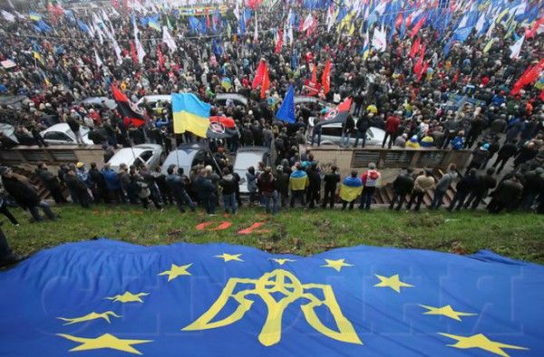 Майдан Ужгорода кличе громаду на Народне віче