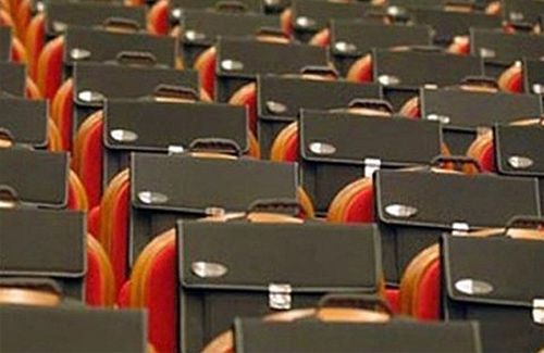 Розпочався процес скорочення державних службовців