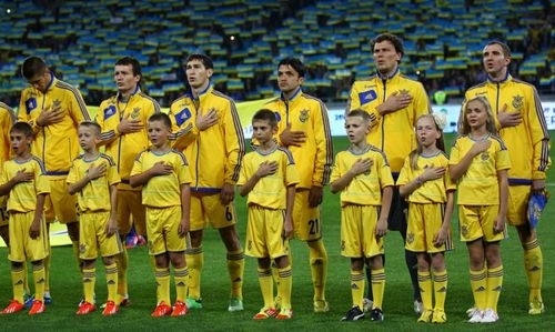 Українська збірна із футболу втратила дві позиції у рейтингу ФІФА