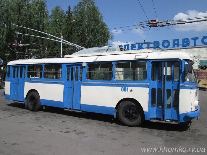 У Рівному ремонтують тролейбуси