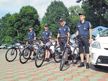 Поліція Закарпаття пересяде на велосипеди
