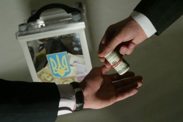 На Рівненщині зафіксували підкуп виборців