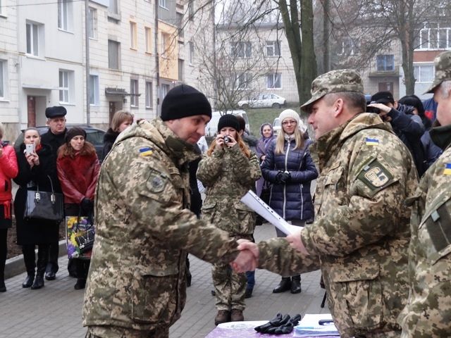 У Рівному військовослужбовці отримали нові квартири
