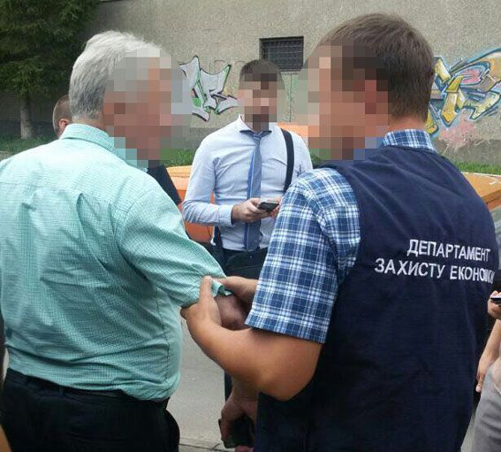 Викладача РДГУ затримали на хабарі під час вступної кампанії
