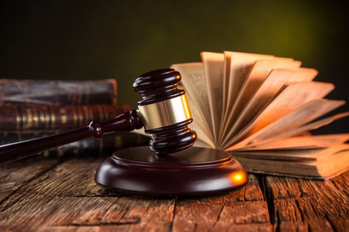 Суд депутатів проти міського голови Рівного перенесли
