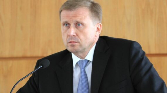 Олег Гончарук