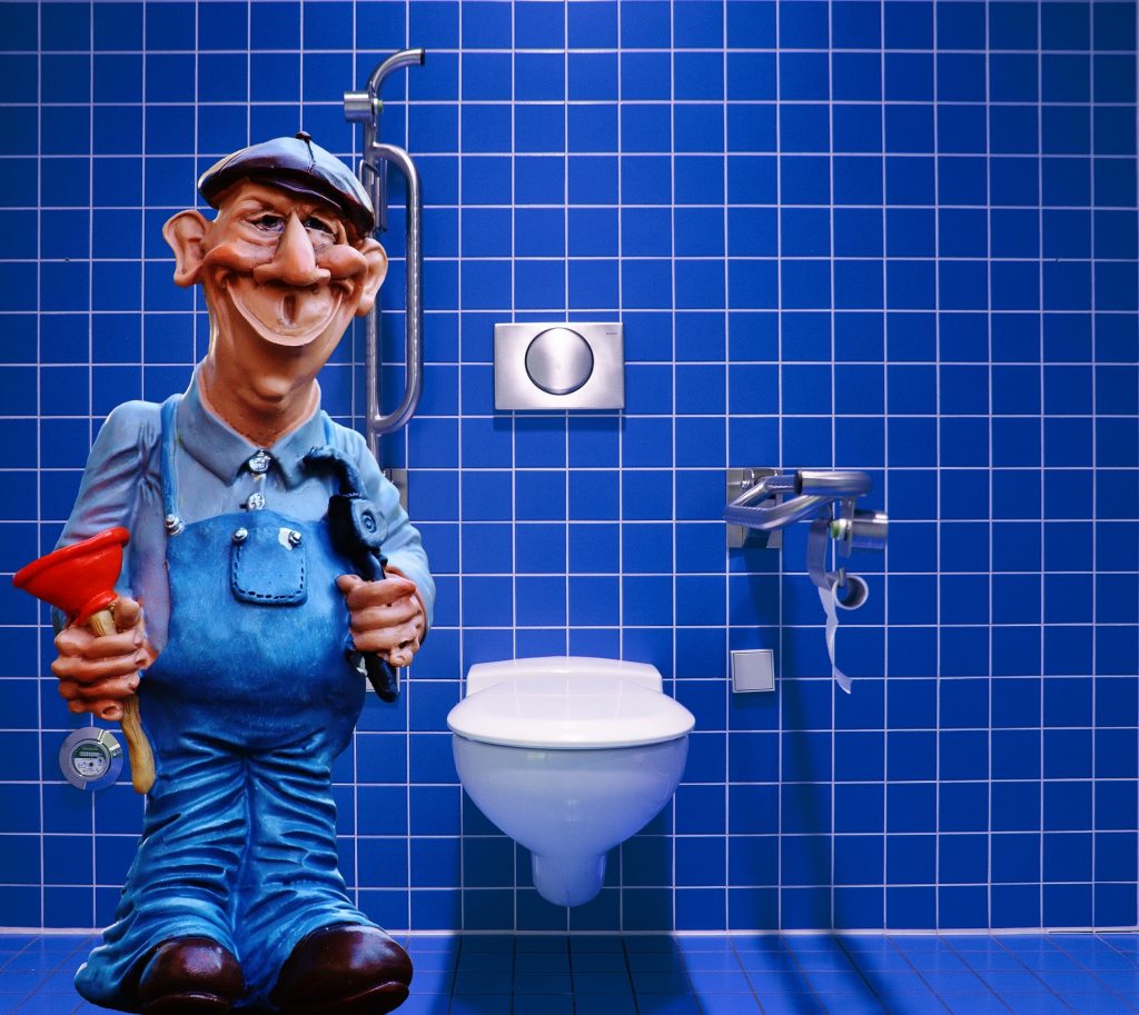 «Туалети в раді під загрозою»: Туалети у приміщенні Львівської ради нікому ремонтувати
